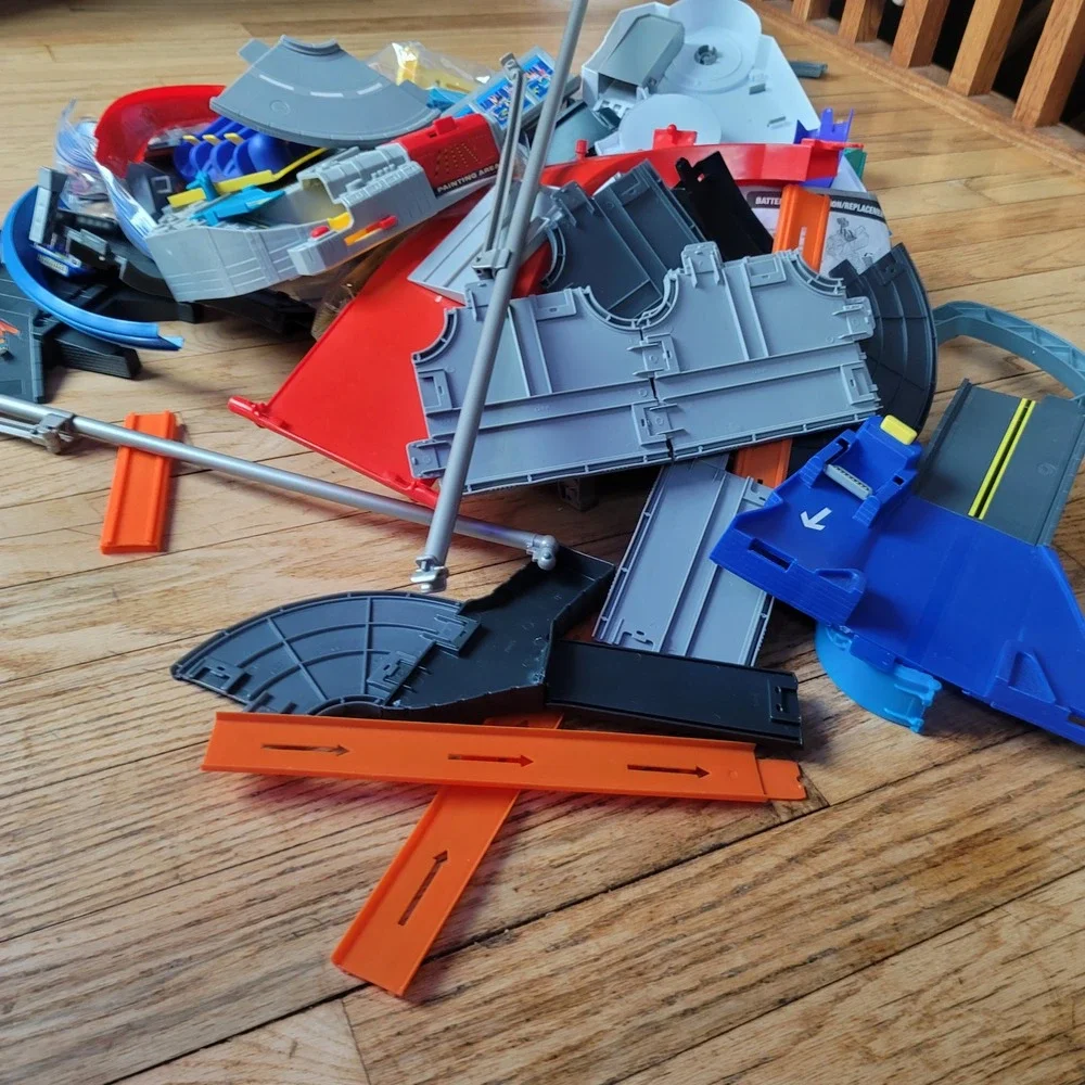 4 Set LOT Hot Wheels Beat‎ That Ultimate Raceway Hot-Rod Garage Super Jump